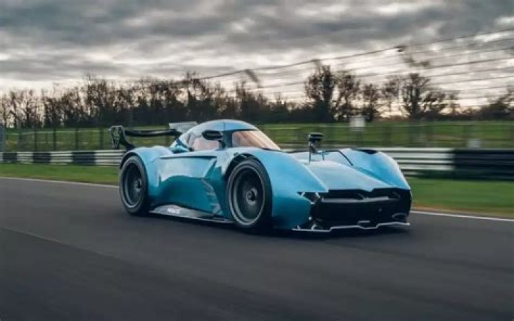 What is Honda's fastest car?